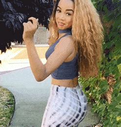 latina twerk|Transgender gifs